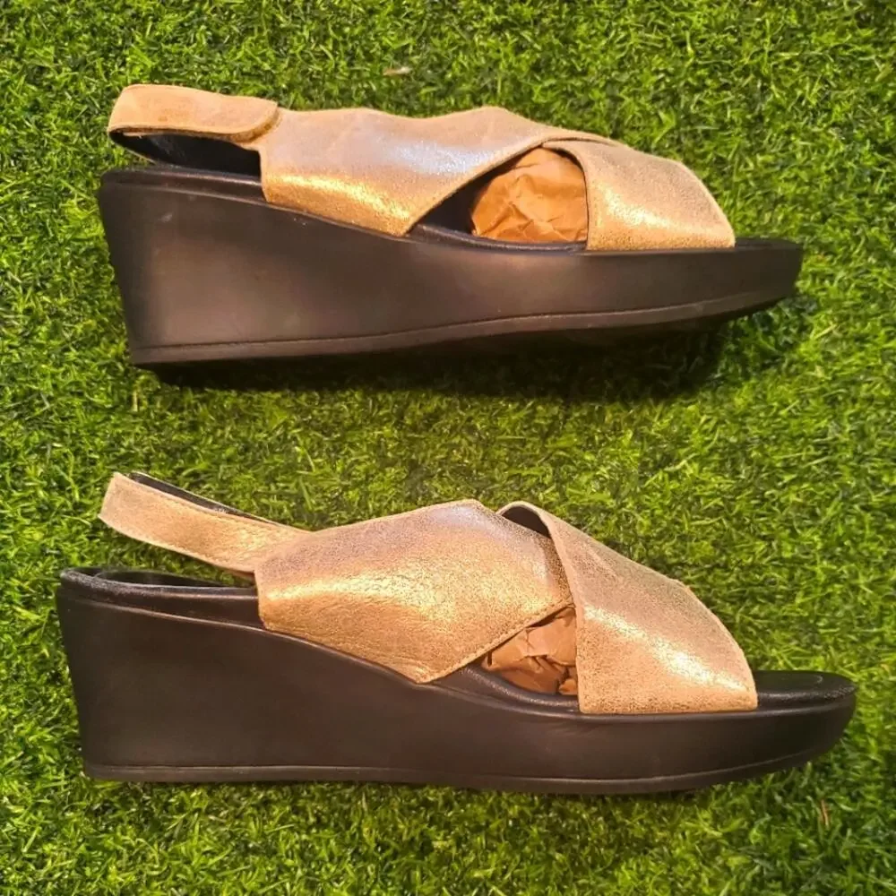 Mephisto Cross Slingback Wedge Golden Sandals Sz 39 EU